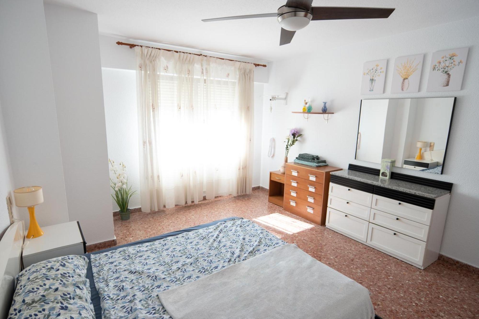An In With 3 Bedrooms, Located Near And Gandia *